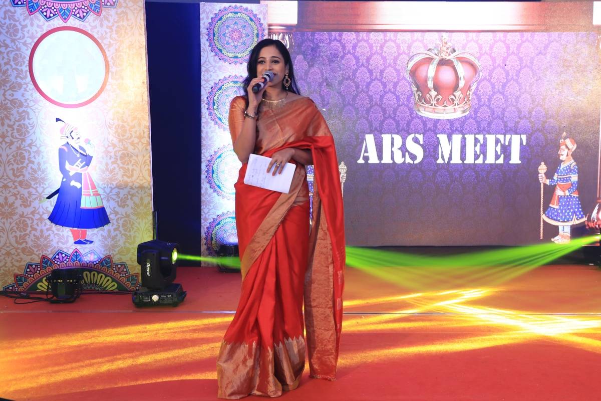 Bangalore's best MC Reena Dsouza hosts Bayer ARS Meet 2017
